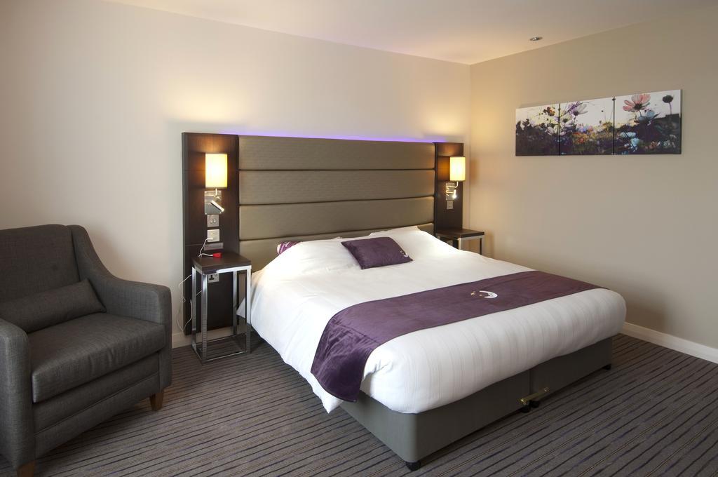 Premier Inn London Uxbridge Zewnętrze zdjęcie